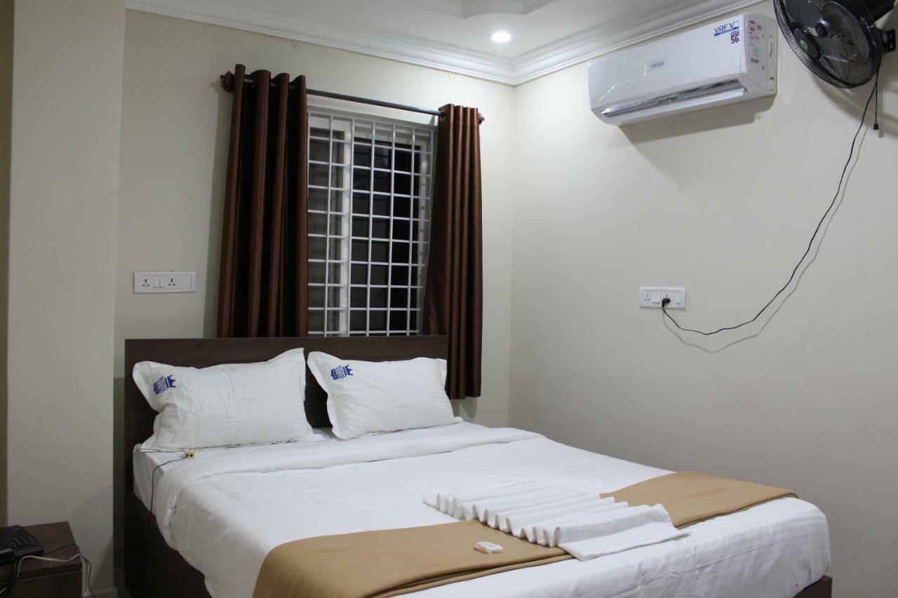 Royal Star Hotels Bangalore Ngoại thất bức ảnh