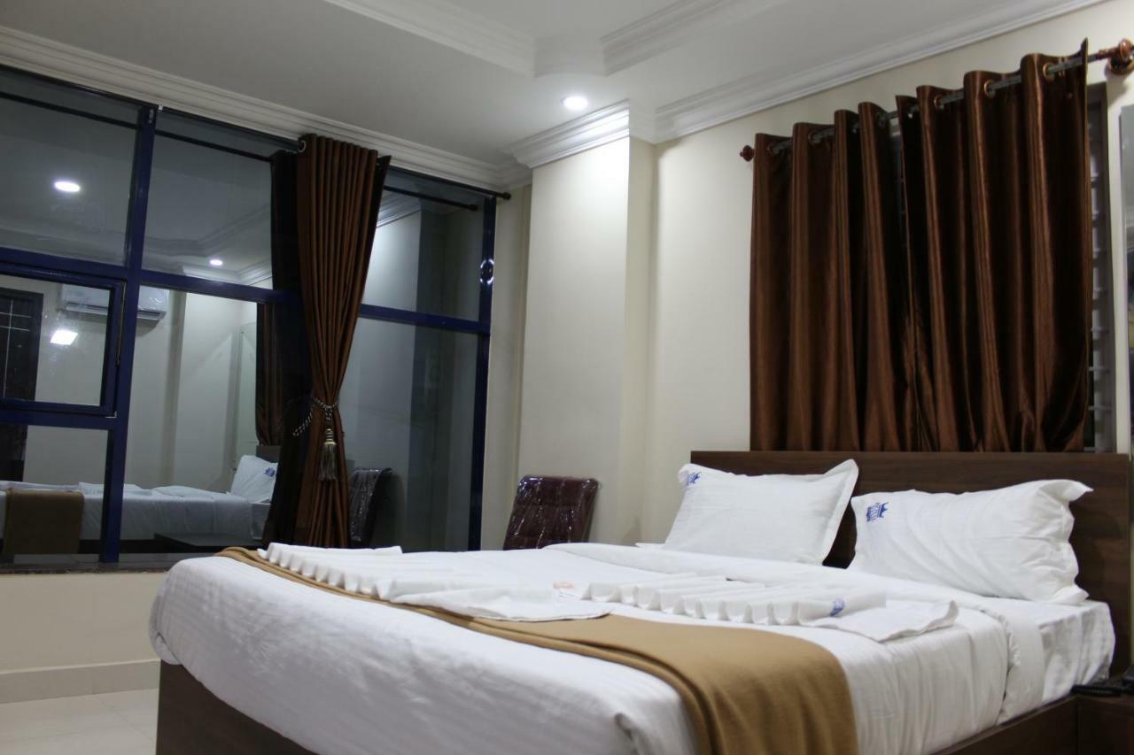 Royal Star Hotels Bangalore Ngoại thất bức ảnh