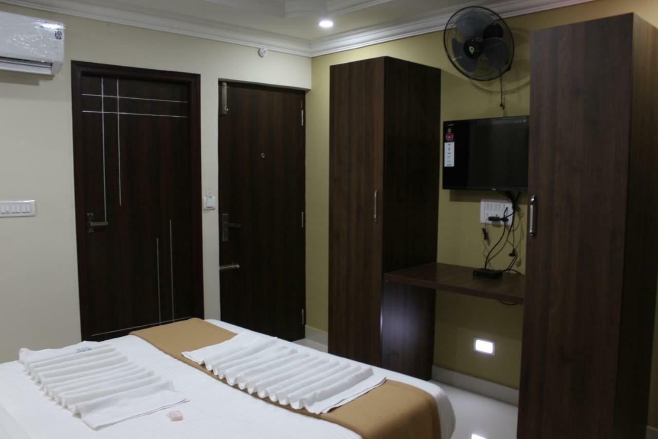 Royal Star Hotels Bangalore Ngoại thất bức ảnh
