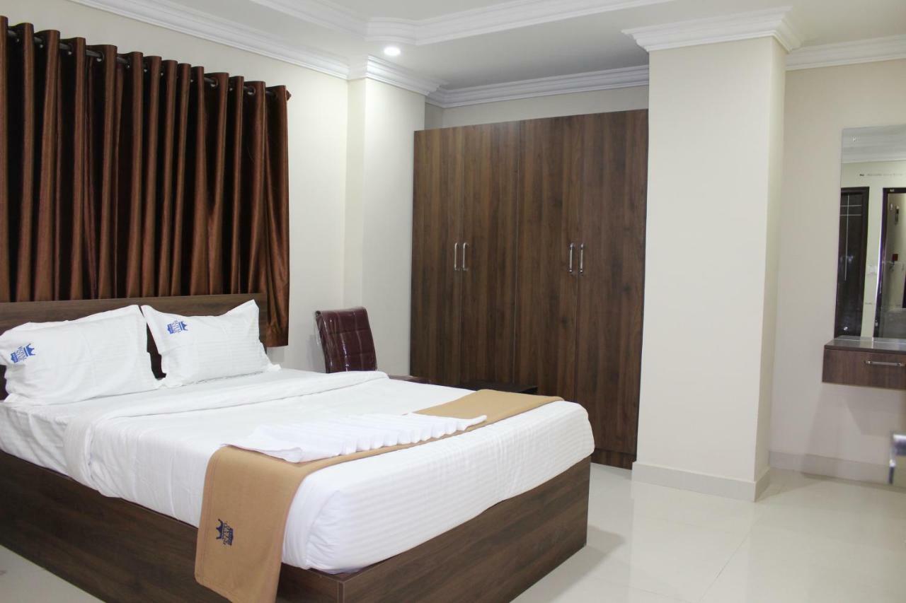 Royal Star Hotels Bangalore Ngoại thất bức ảnh