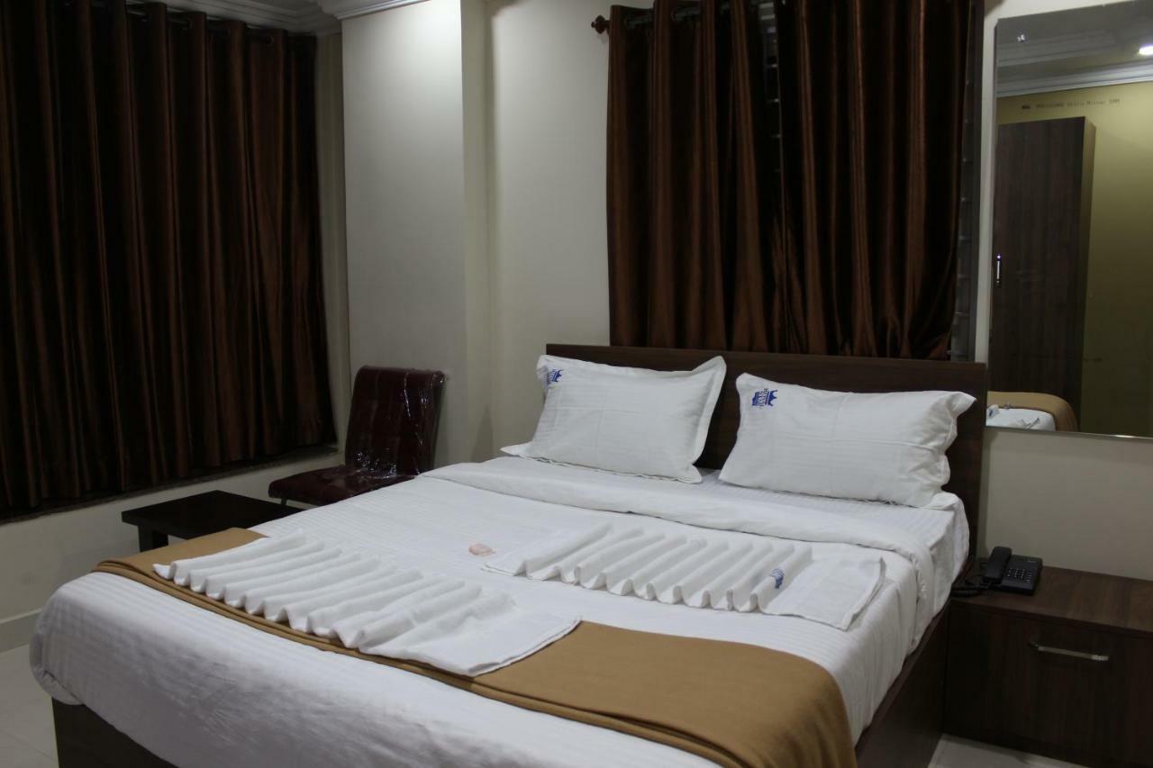 Royal Star Hotels Bangalore Ngoại thất bức ảnh
