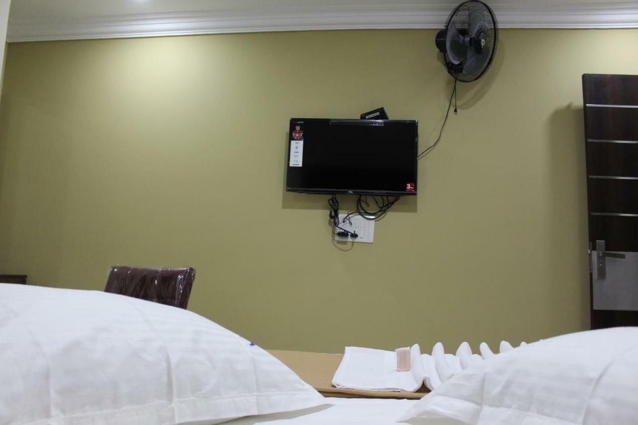 Royal Star Hotels Bangalore Ngoại thất bức ảnh