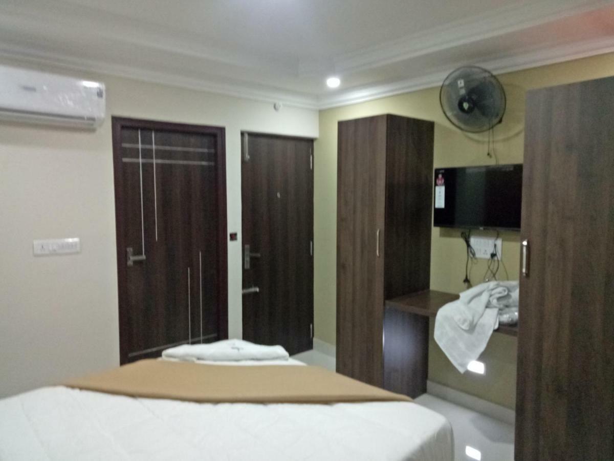 Royal Star Hotels Bangalore Ngoại thất bức ảnh