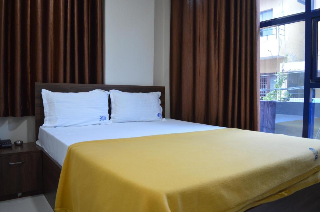Royal Star Hotels Bangalore Ngoại thất bức ảnh