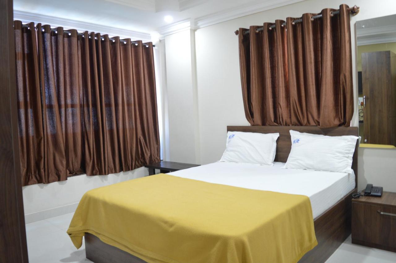 Royal Star Hotels Bangalore Ngoại thất bức ảnh