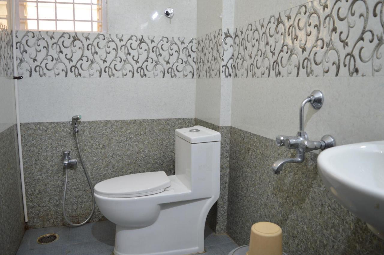 Royal Star Hotels Bangalore Ngoại thất bức ảnh